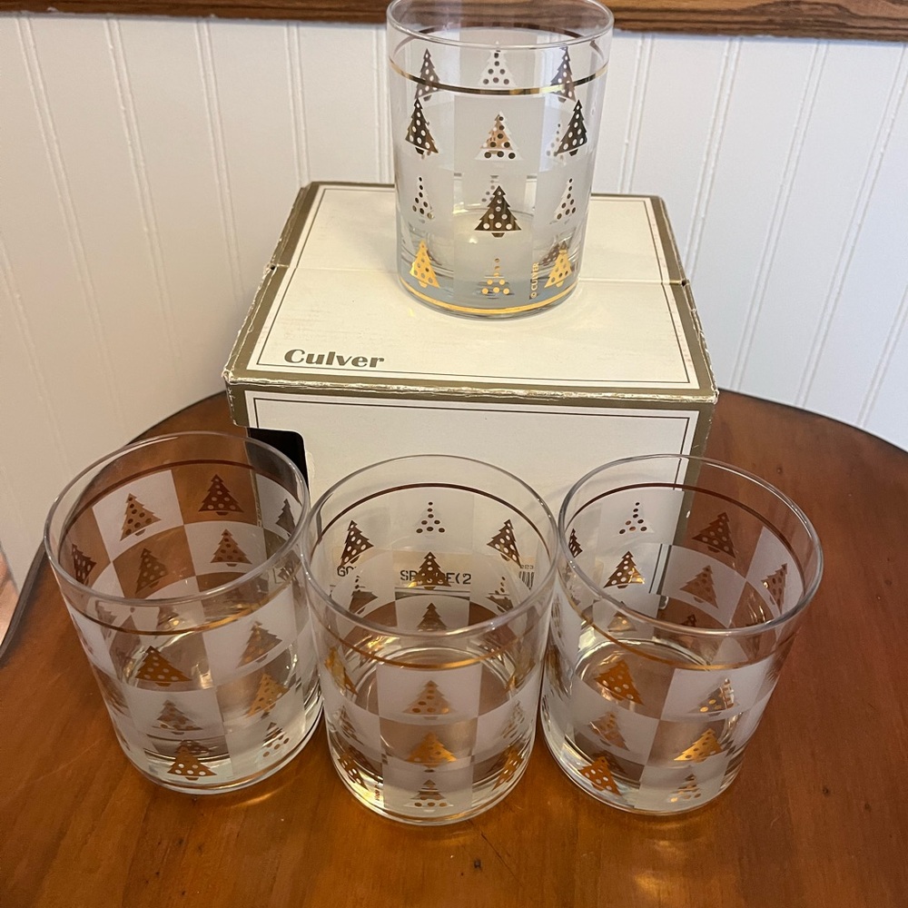Culver Golden Spruce glasses with original box‎
